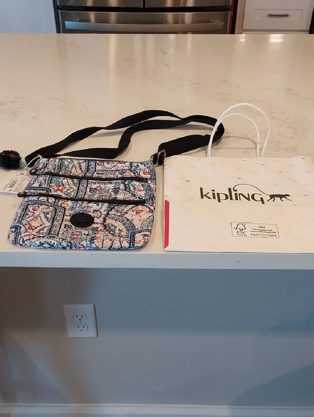 Kipling "LOVELY DAY"  Crossbody Bag.  NEW WITH TAGS